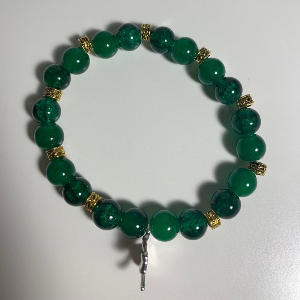 Handmade sparkly green w gold accents & gold clover charm bracelet